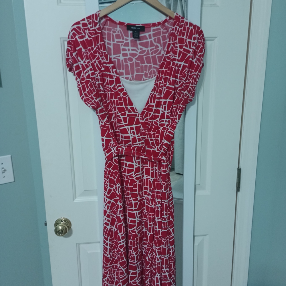Red and White Geometric Print Dress